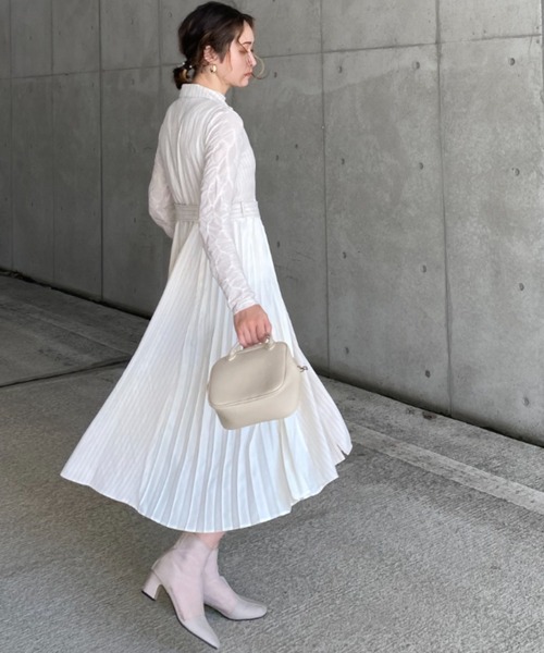 deux amour（ドゥーザムール）の「サイドプリーツ開襟シャツワンピース（シャツワンピース・レディース・グレー/アイボリー/モカ/ダークブラック/グレイッシュブルー/ベージュ/ブラック/ホワイト・MEDIUM）」の12枚目の写真