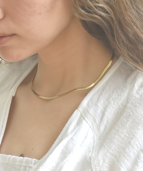 LHME（エルエイチエムイー）の「LHME スネークチェーンネックレス/サージカルステンレス316L（金属アレルギー対応）（ネックレス・レディース・シルバー/ゴールド・40cm/45cm/50cm）」の13枚目の写真