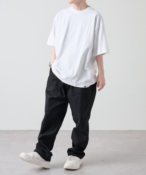 COLONY 2139(コロニートゥーワンスリーナイン)の「ロゴラバープリントBIGシルエットTシャツ / グリッタープリント(Tシャツ/カットソー・メンズ・ホワイト/ブラック/グレイッシュベージュ・MEDIUM/LARGE)」の14枚目の写真
