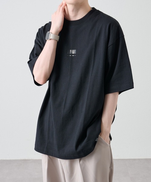 COLONY 2139(コロニートゥーワンスリーナイン)の「ロゴラバープリントBIGシルエットTシャツ / グリッタープリント(Tシャツ/カットソー・メンズ・ホワイト/ブラック/グレイッシュベージュ・MEDIUM/LARGE)」の20枚目の写真