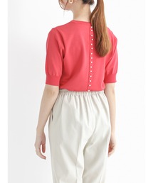 バックパール釦ニット