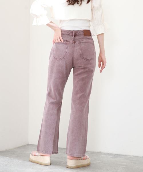 archives（アルシーヴ）の「カラーデニムセミフレアパンツ（デニムパンツ・レディース・ブラウン/ピンク/アイボリー・SMALL/MEDIUM）」の2枚目の写真