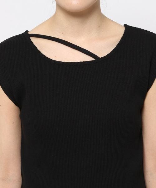 mysty woman(ミスティウーマン)の「ストリング2WAYプルオーバー 352406(Tシャツ/カットソー・レディース・ブラック/オフホワイト/イエロー・FREE)」の5枚目の写真