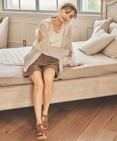 mysty woman(ミスティウーマン)の「ストリング2WAYプルオーバー 352406(Tシャツ/カットソー・レディース・ブラック/オフホワイト/イエロー・FREE)」の4枚目の写真