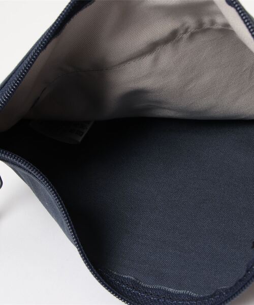 SNOOPY×OLD BETTY'S（スヌーピーカケルオールドベティーズ）の「スヌーピー【SNOOPY】Canvas Sacoche Bag/スヌーピーサコッシュバッグ（ショルダーバッグ・レディース・グリーン系その他2/ベージュ/ブルー系その他2/ベージュ系その他2/ダークブルー/ダークグリーン・FREE）」の14枚目の写真