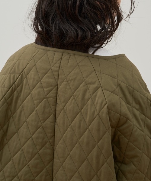 Libra Cue（リブラ キュー）の「キルティングショートコート（ノーカラーコート・レディース・アイボリー/ブラック/カーキ・FREE）」の17枚目の写真