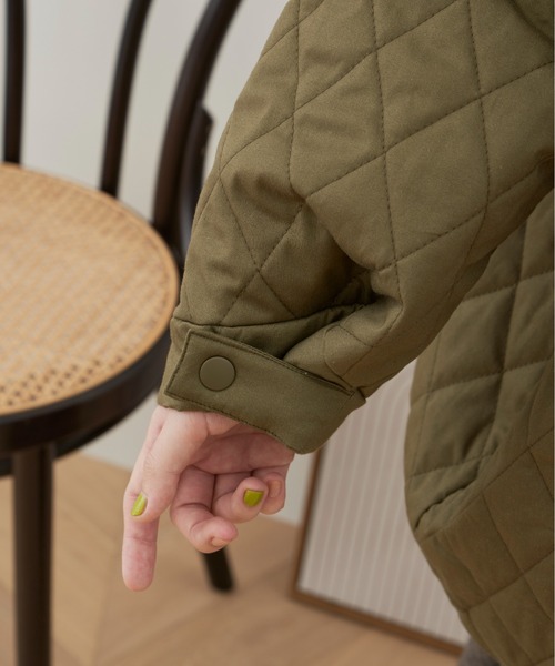 Libra Cue（リブラ キュー）の「キルティングショートコート（ノーカラーコート・レディース・アイボリー/ブラック/カーキ・FREE）」の18枚目の写真