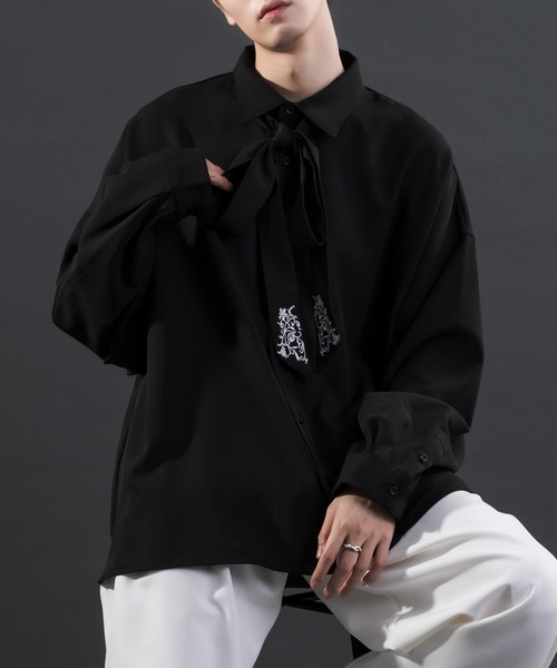 Adoon plain（アドーンプレーン）の「【Special edition】2way花柄刺繍ボウタイシャツ（シャツ/ブラウス・メンズ・ホワイト/ブラック・MEDIUM/LARGE）」の19枚目の写真