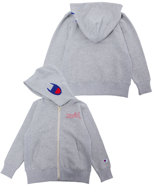 Champion（チャンピオン）の「XGS★×Champion SWEAT ZIP HOODIE(4T～7T)（パーカー・キッズ・アッシュ/レッド/ネイビー・4T/5T/6T/7T）」の2枚目の写真