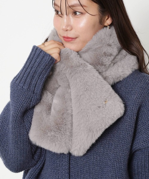 新品ジュンヤワタナベ ファイクファーマフラー 新品ジュンヤワタナベ ファイクファーマフラー 新品ジュンヤ