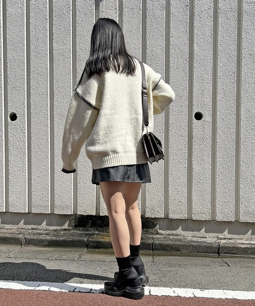 Jewelobe（ジュエローブ）の「バイカラーニットプルオーバー（ニット/セーター・レディース・アイボリー/モカ/チャコールグレー・FREE）」の10枚目の写真