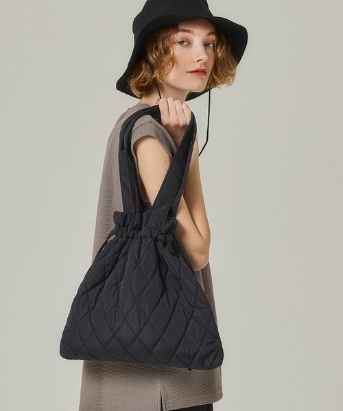 coca(coca)(コカ)の「キルティング巾着バッグ(ショルダーバッグ・レディース・ブラック/カーキ・ONE SIZE)」の2枚目の写真