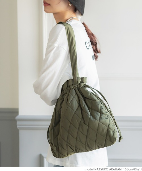coca(coca)(コカ)の「キルティング巾着バッグ(ショルダーバッグ・レディース・ブラック/カーキ・ONE SIZE)」の8枚目の写真