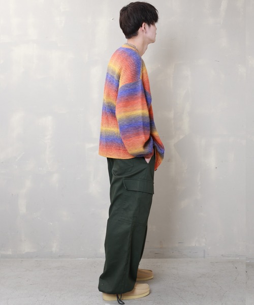SPINNS（スピンズ）の「【ゆったりシルエット】グラデーション カラーカーディガン（カーディガン/ボレロ・メンズ・グリーン/ブラック/レインボー・ONESIZE）」の12枚目の写真