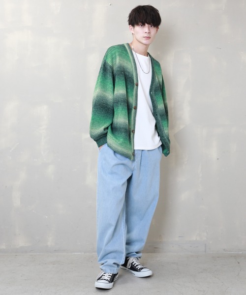 SPINNS（スピンズ）の「【ゆったりシルエット】グラデーション カラーカーディガン（カーディガン/ボレロ・メンズ・グリーン/ブラック/レインボー・ONESIZE）」の11枚目の写真