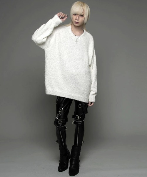 CavariA（キャバリア）の「『CavariA/キャバリア』ルーズシルエットクルーネックフェザーヤーンニットソー（ニット/セーター・メンズ・ベージュ/グレー/ホワイト×ブラック/オフホワイト/ブラック/グレー系/レッド系・M/L）」の8枚目の写真