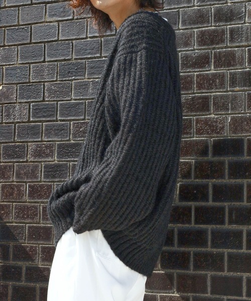 PBLIM（ページボーイリム）の「PAGEBOYLIM/ザックリVニット（ニット/セーター・レディース・ブラック/レッド/ブルー・FREE）」の7枚目の写真