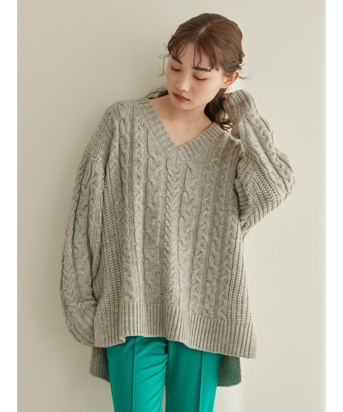 AMERICAN HOLIC（アメリカンホリック）の「ざっくりＶネックケーブルニットプルオーバー（ニット/セーター・レディース・ピンク/ライトグレー系2/アイボリー/ネイビー/サックスブルー・M/L）」の3枚目の写真