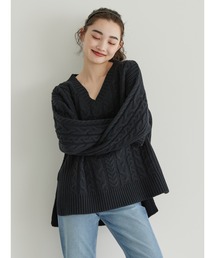 ざっくりVネックケーブルニットプルオーバー
