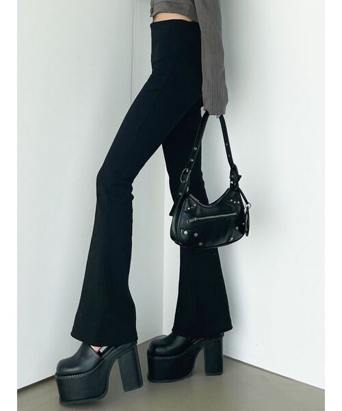 EMODA（エモダ）の「ストレッチリブフレアパンツ（その他パンツ・レディース・グリーン/ブラック/グレー・FREE）」の2枚目の写真