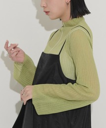 ハイネックシアーリブトップス