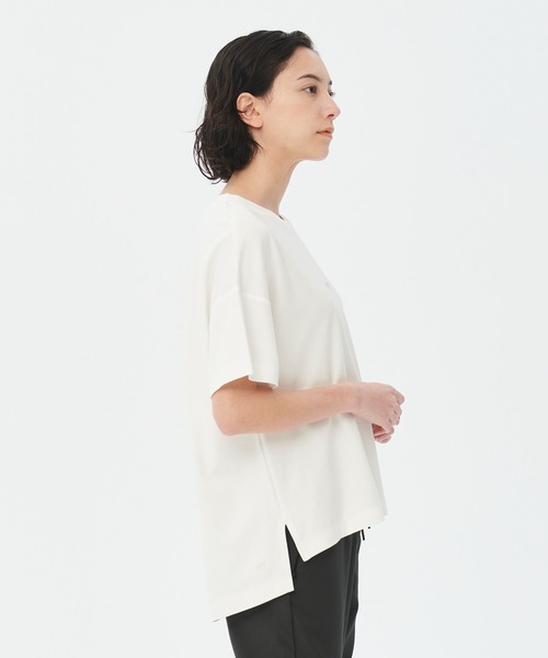 NEW BALANCE(ニューバランス)の「MET24 Short Sleeve Tee(Tシャツ/カットソー・レディース・ホワイト/ライトブラウン・SMALL/MEDIUM/LARGE)」の3枚目の写真