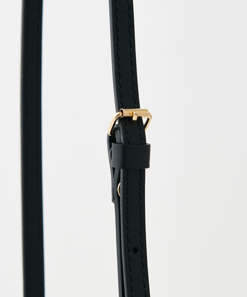 russet（ラシット）の「《gem_by russet》レザーフラップスマホ