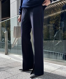 ポンチスリットパンツ