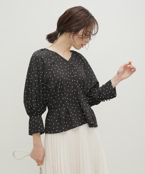 LB.03/ドットVネックウエストシェイプブラウス