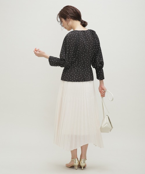 LB.03/ドットVネックウエストシェイプブラウス