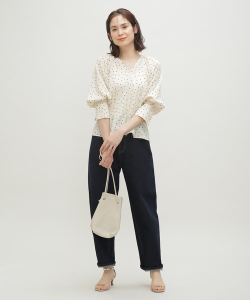 LB.03/ドットVネックウエストシェイプブラウス