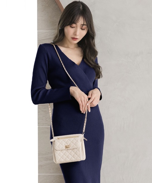Julia Boutique(ジュリアブティック)の「チェーンショルダーキルティングバッグ/23144(ショルダーバッグ・レディース・アイボリー/ブラック・ONE)」の21枚目の写真