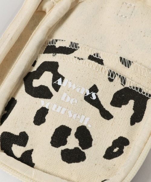 GLOBAL WORK（グローバルワーク）の「推しごとマルチWAYポーチ/一部店舗限定/191334（ポーチ・レディース・パープル/ピンク/アイボリー/レオパード/ベージュ/ブルー/ブラック・FREE）」の17枚目の写真