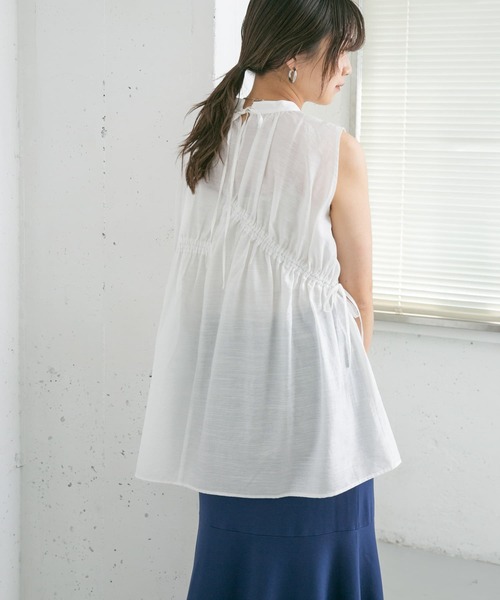 KBF(ケイビーエフ)の「ノースリーブドロストブラウス(シャツ/ブラウス・レディース・ホワイト/ブラック/グリーン・ONE)」の7枚目の写真