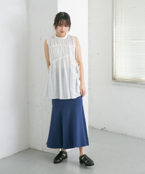 KBF(ケイビーエフ)の「ノースリーブドロストブラウス(シャツ/ブラウス・レディース・ホワイト/ブラック/グリーン・ONE)」の10枚目の写真