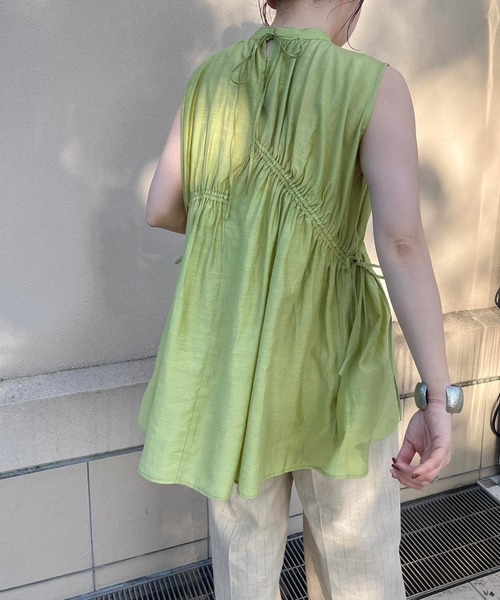 KBF(ケイビーエフ)の「ノースリーブドロストブラウス(シャツ/ブラウス・レディース・ホワイト/ブラック/グリーン・ONE)」の21枚目の写真