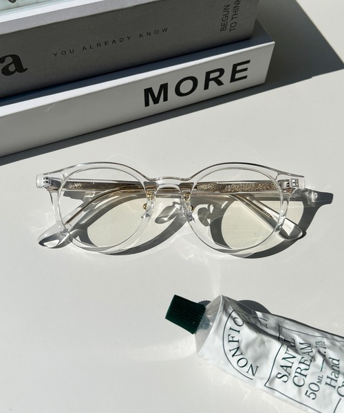 CEMONEMO(セモネモ)の「【UVカット】 ボストンフレーム メガネ(メガネ・レディース・ブラック/ブラウン/クリア・FREE)」の3枚目の写真