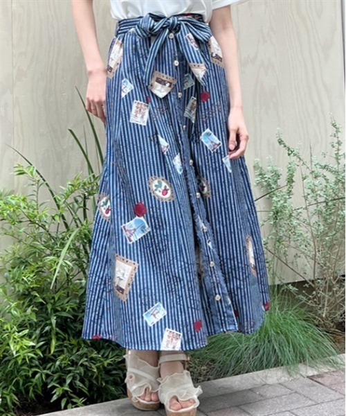 axes femme（アクシーズファム）の「ボン・ヴォヤージュ柄スカート