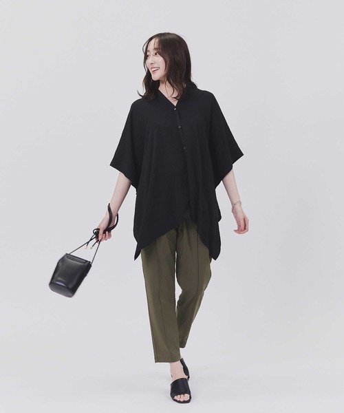 HONEYSUCKLE ROSE(ハニーサックルローズ)の「【接触冷感】【HONEYSUCKLE ROSE】サラサラVネック半袖シャツ(シャツ/ブラウス・レディース・ブラック/カーキブラウン/ホワイト・M-L)」の8枚目の写真