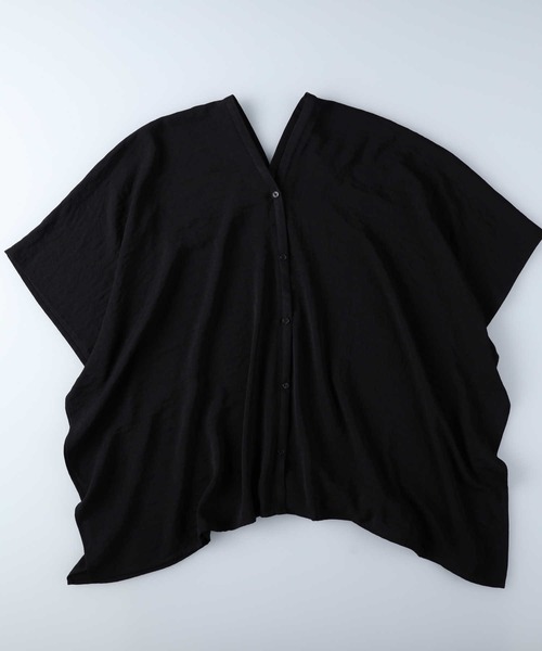 HONEYSUCKLE ROSE(ハニーサックルローズ)の「【接触冷感】【HONEYSUCKLE ROSE】サラサラVネック半袖シャツ(シャツ/ブラウス・レディース・ブラック/カーキブラウン/ホワイト・M-L)」の16枚目の写真