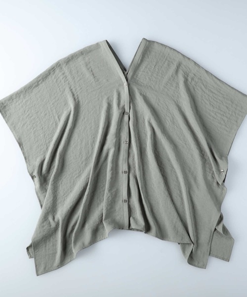 HONEYSUCKLE ROSE(ハニーサックルローズ)の「【接触冷感】【HONEYSUCKLE ROSE】サラサラVネック半袖シャツ(シャツ/ブラウス・レディース・ブラック/カーキブラウン/ホワイト・M-L)」の15枚目の写真