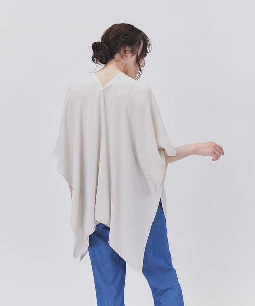 HONEYSUCKLE ROSE(ハニーサックルローズ)の「【接触冷感】【HONEYSUCKLE ROSE】サラサラVネック半袖シャツ(シャツ/ブラウス・レディース・ブラック/カーキブラウン/ホワイト・M-L)」の5枚目の写真