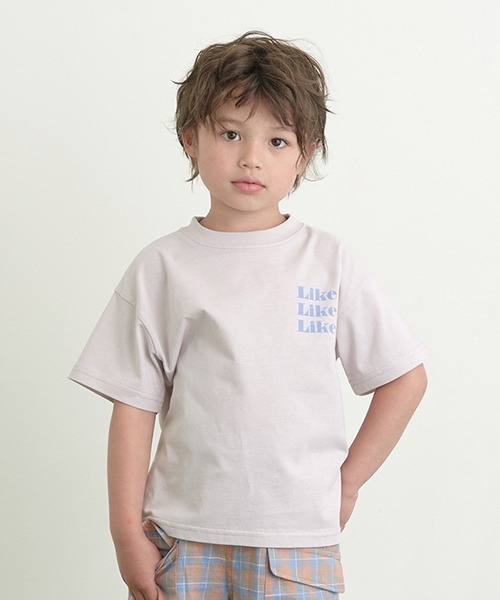 b・ROOM(ビールーム)の「【型崩れしないやわらかコットン】アソートオリジナルロゴプリントTシャツ(Tシャツ/カットソー・キッズ・クリーム/ブルー/アイボリー/グレイッシュベージュ/ライトブルー/ラベンダー・100cm/110cm/120cm/130cm/140cm/150cm)」の4枚目の写真