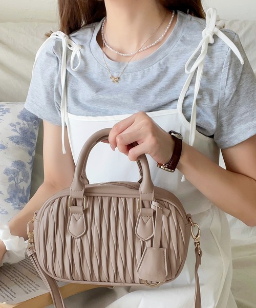 mily bilet（ミウィビレット）の「【mily bilet】大人ガーリーのアクセント。プリーツミニバッグ（ショルダーバッグ・レディース・アイボリー/ブラック/ベージュ・ONE SIZE）」の12枚目の写真