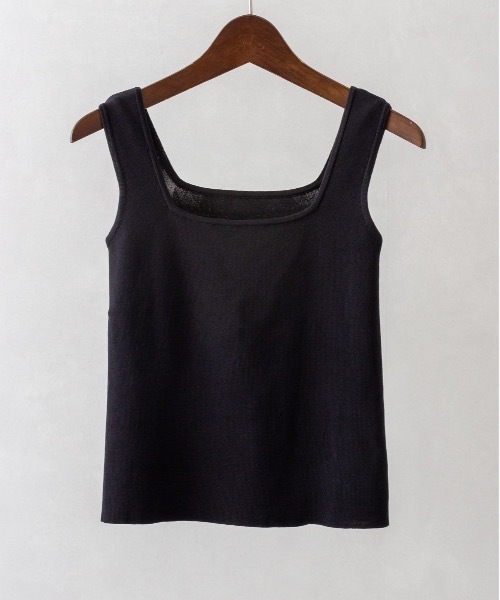 SpRay(スプレイ)の「スクエアネックニットタンクトップ(タンクトップ・レディース・ブラック/イエロー/アイボリー/ホワイト/ブルー系その他/ライトグリーン・FREE)」の4枚目の写真