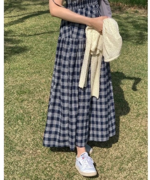 LADY LIKE（レディライク）の「チェック柄シャーリングキャミワンピース（ワンピース・レディース・レッド/ベージュ/ネイビー・M）」の19枚目の写真