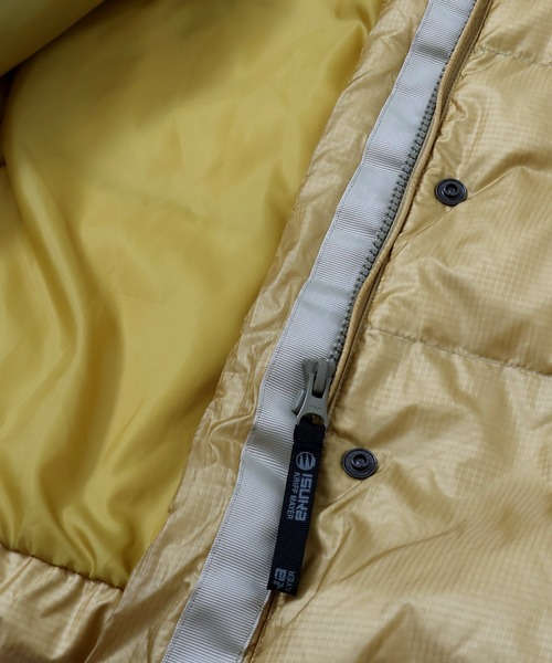 KRIFF MAYER Lady's Collection（クリフメイヤーレディースコレクション）の「ISUKA × KRIFF MAYER コラボ ダウンジャケット Air Dryght 着るシュラフ（ダウンジャケット/コート・レディース・ネイビー/ベージュ/ブラック・MEDIUM/LARGE）」の4枚目の写真