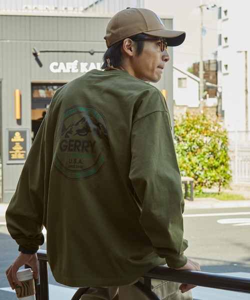 GERRY（ジェリー）の「GERRY/ジェリー 別注 バックサークルロゴプリント ビッグシルエット長袖Tシャツ（Tシャツ/カットソー・メンズ・オフホワイト/カーキ/ネイビー/ブラック/ダークブラウン/アッシュグレー/ブルー/ブルーグリーン/グレイッシュベージュ/ホワイト系/ブラック系/スモークピンク/スミクロ/ブラック系1/ブルー系1/ピンク系1/ホワイト系1/ネイビー系1・L/M/XL/S）」の11枚目の写真