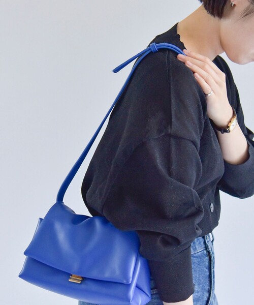 quaranciel(カランシエル)の「quaranciel: パデッド ショルダー バッグ(ショルダーバッグ・レディース・ブラック/ベージュ/ブルー・ONE SIZE)」の20枚目の写真