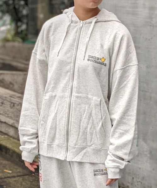 Mark Gonzales(マーク・ゴンザレス)の「MARK GONZALES ART WORK/マークゴンザレス【web限定】マルチカラー発泡ロゴZIPパーカー(パーカー・メンズ・ブラック/ブルー系/アッシュグレー・MEDIUM/X-LARGE/LARGE)」の17枚目の写真
